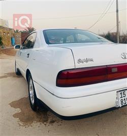 تۆیۆتا کراون